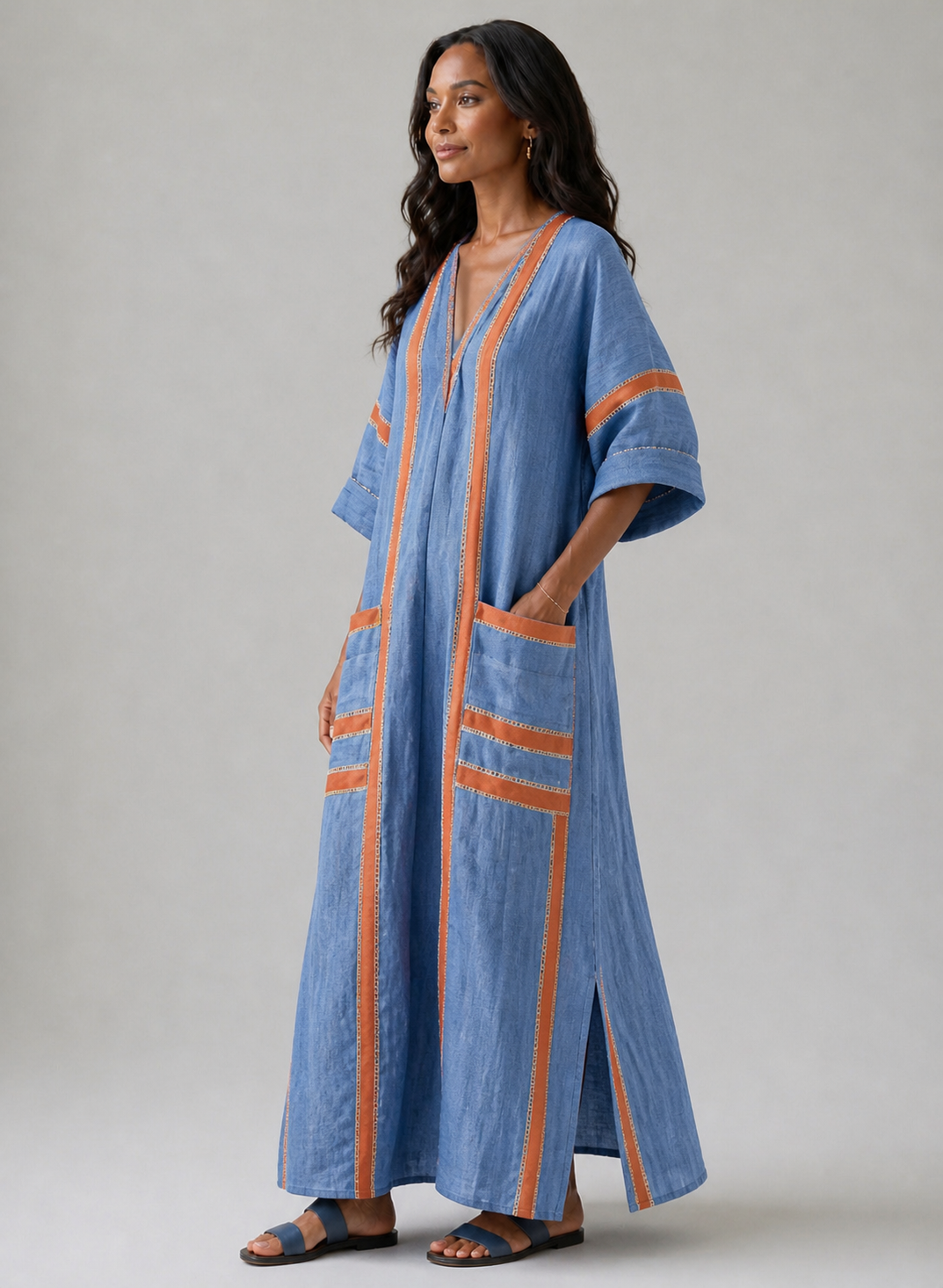 Avenor | V-Ausschnitt Midi-Kleid mit weicher Struktur