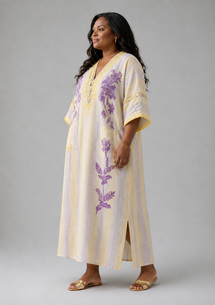 Aurelia | V-Ausschnitt Maxikleid mit halben Ärmeln und gestreiftem Blumenmuster