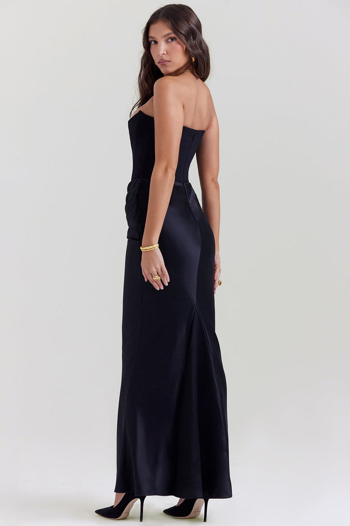 Trägerloses Korsettkleid