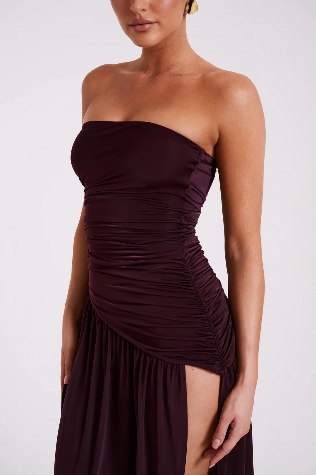 Gerafftes Abendkleid in Bordeaux