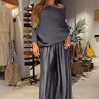 Elegant set with off-the-shoulder straps